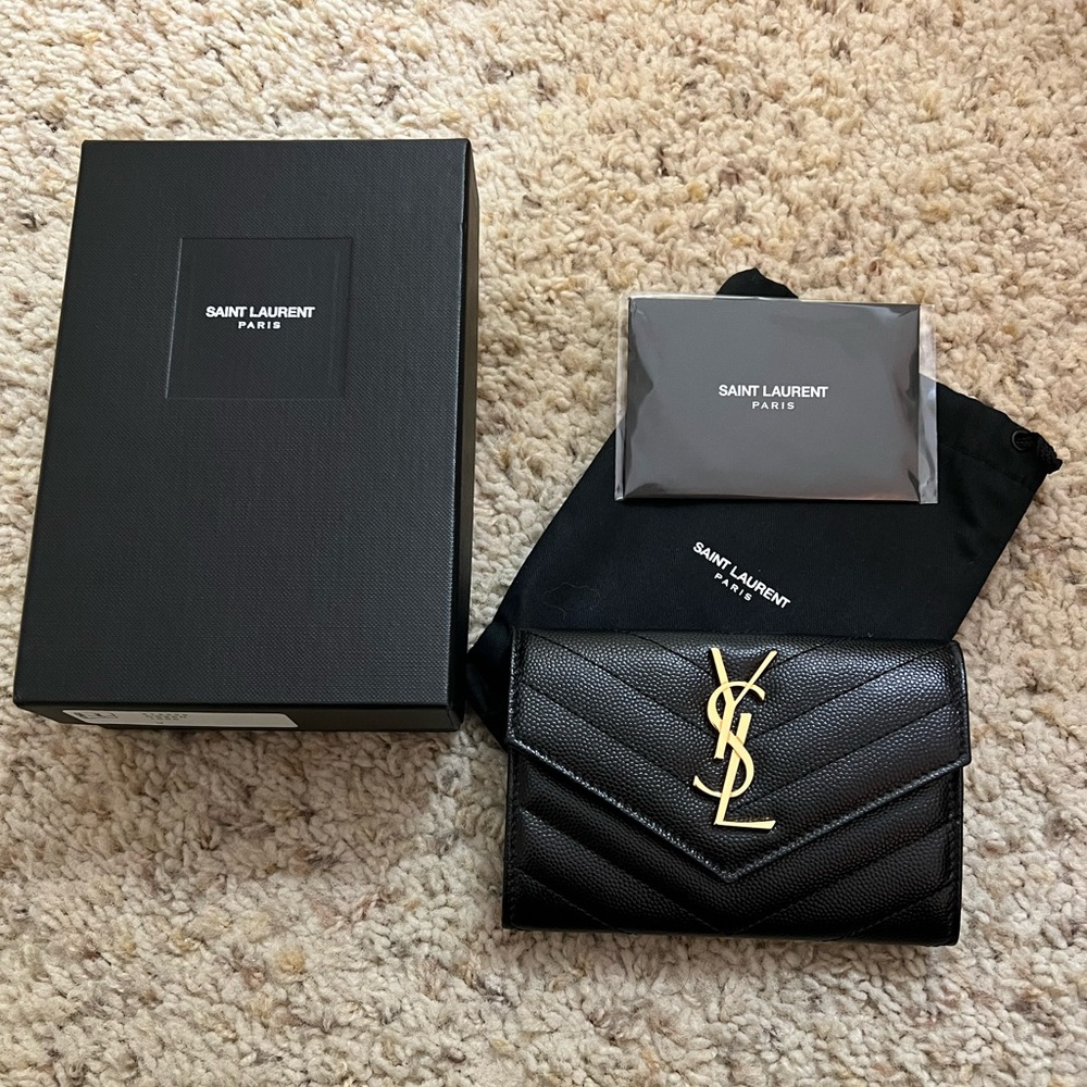 BNIB Authentic Saint Laurent Cassandra Leather Wallet